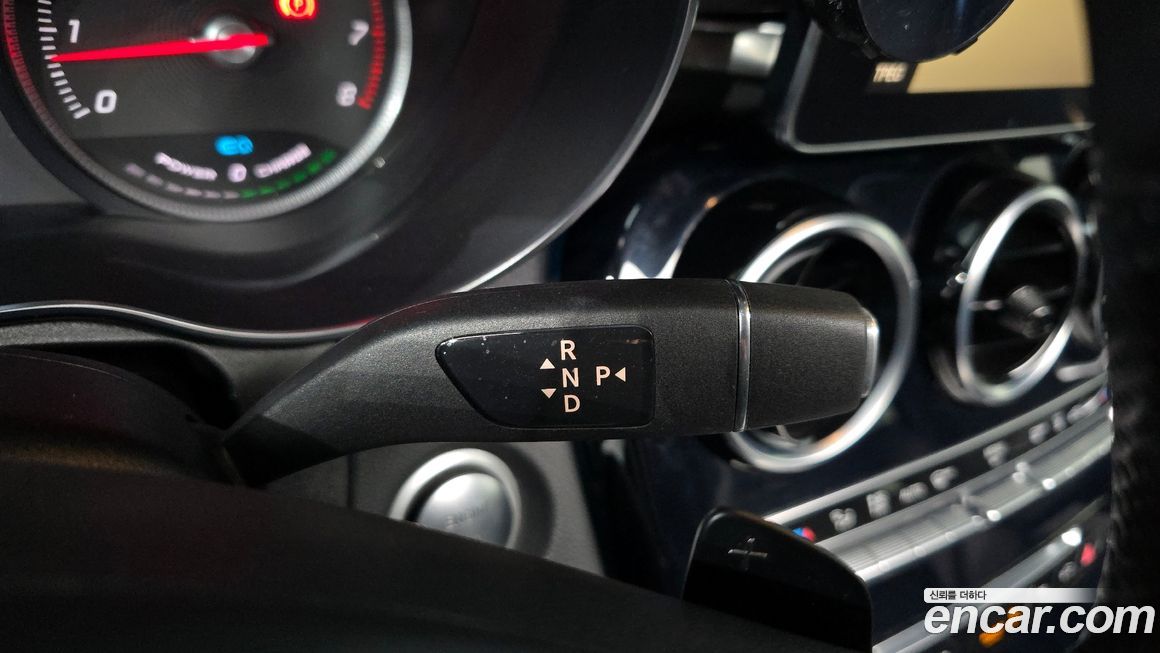 Mercedes-Benz GLC-Class 2019