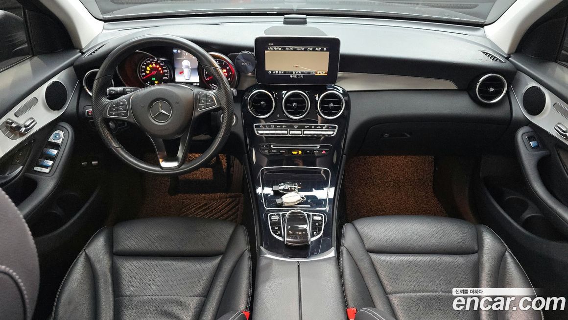 Mercedes-Benz GLC-Class 2019