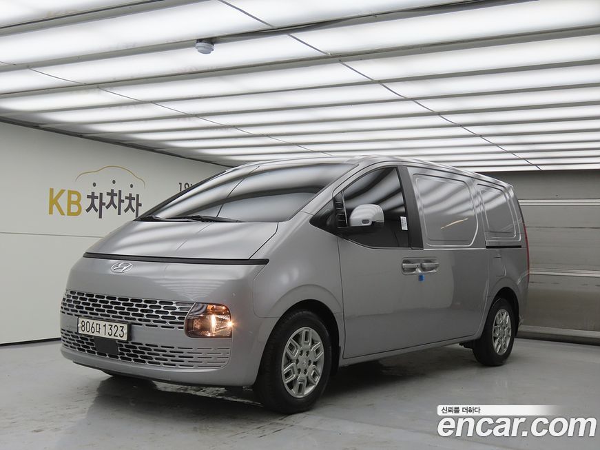 Hyundai Staria 2024