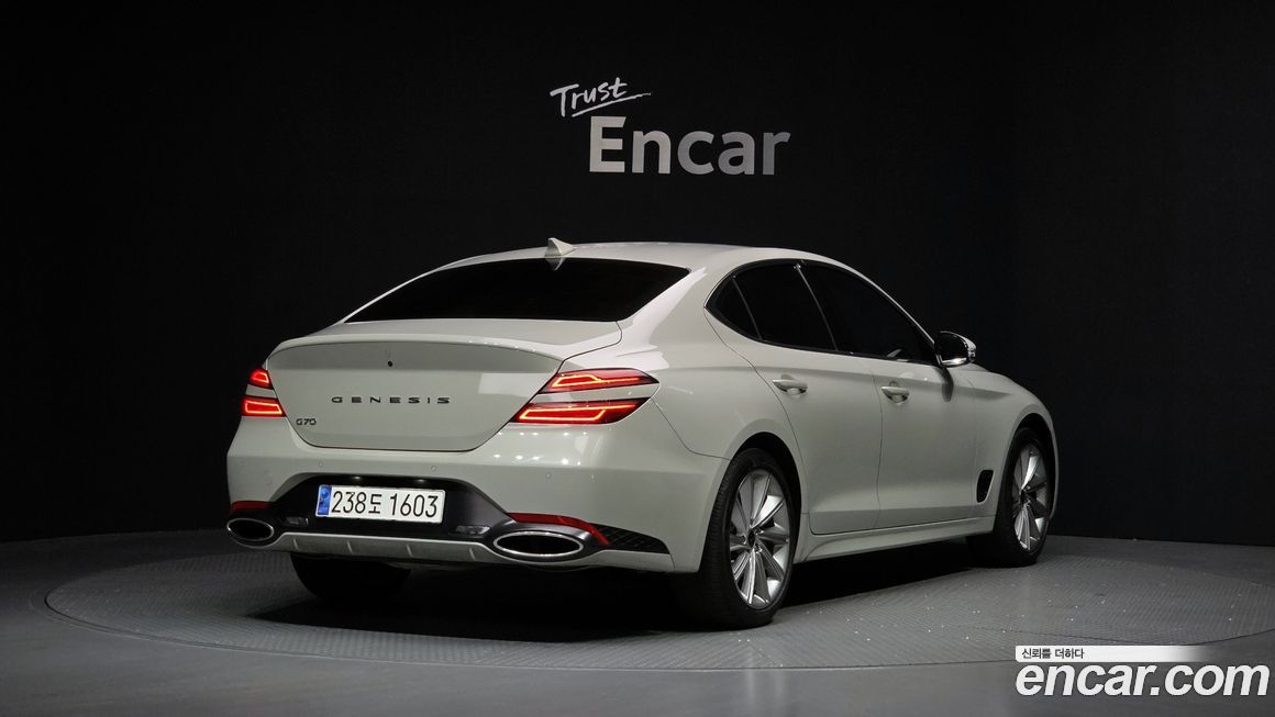 Genesis G70 2024
