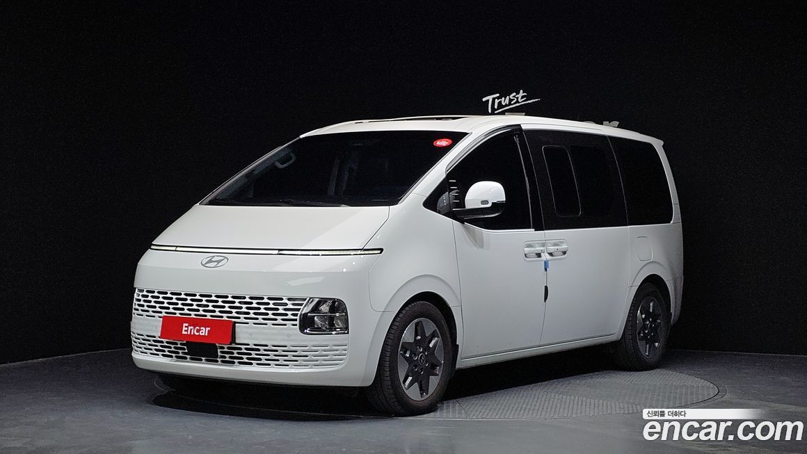 Hyundai Staria 2025