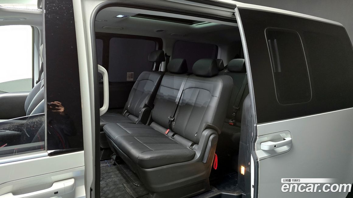 Hyundai Staria 2025