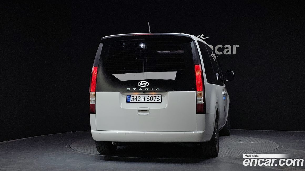 Hyundai Staria 2025