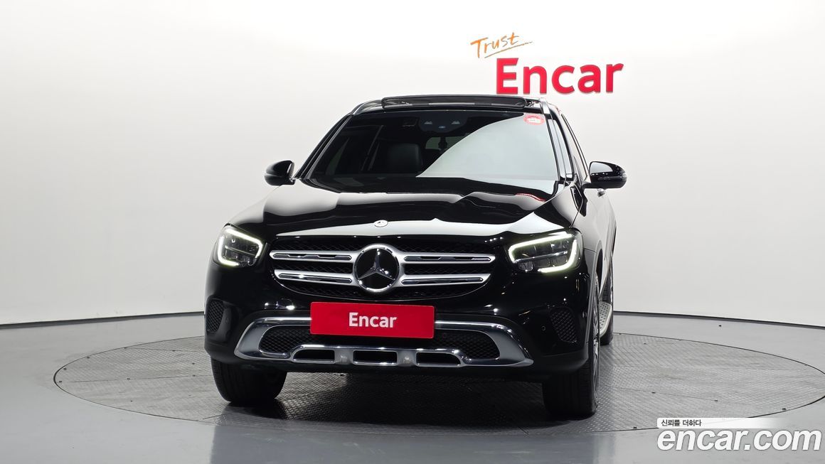 Mercedes-Benz GLC-Class 2021