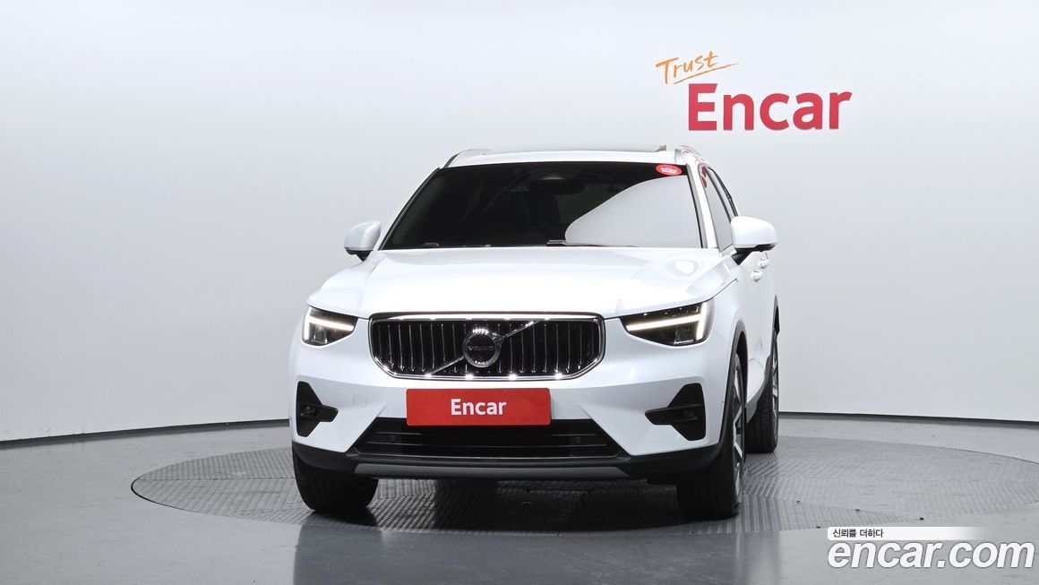 Volvo XC40 2023