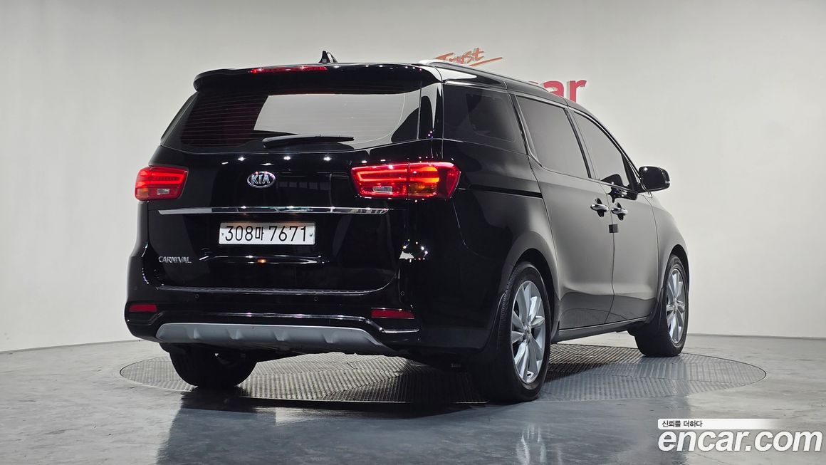 Kia Canival 2019