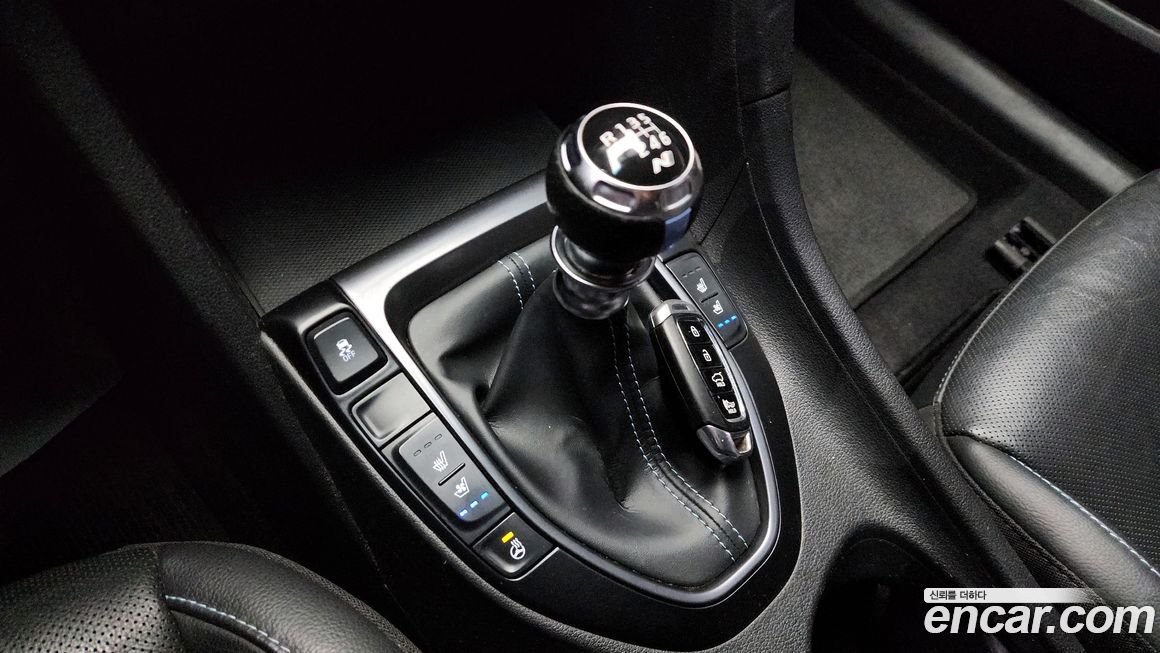 Hyundai Veloster 2019