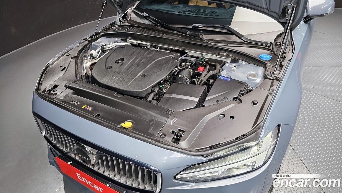 Volvo S90 2023