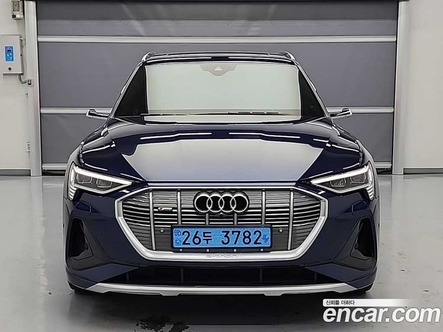 Audi e-tron 2022