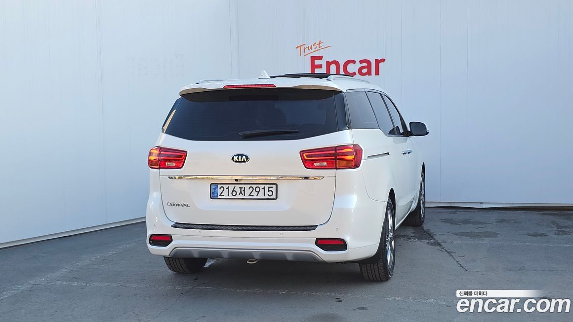 Kia Canival 2019