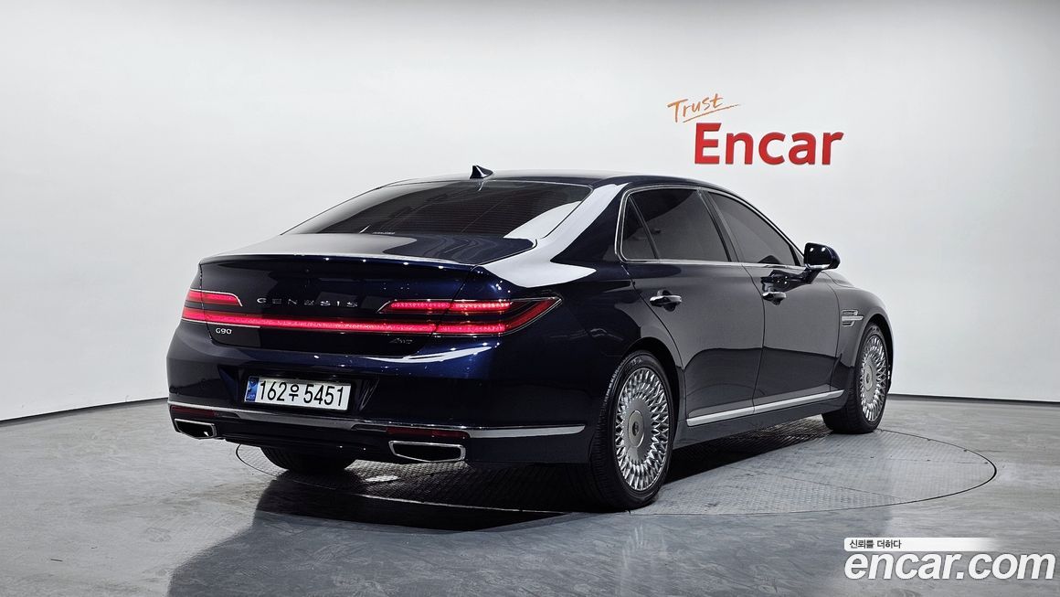 Genesis G90 2021