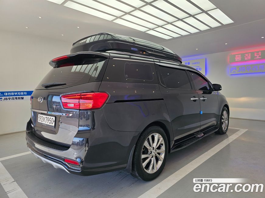Kia Canival 2020
