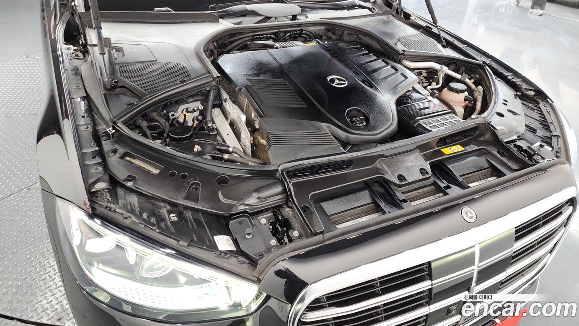 Mercedes-Benz S-Class 2022