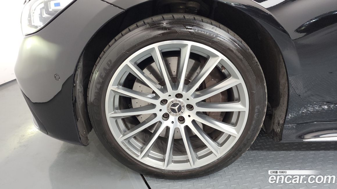 Mercedes-Benz S-Class 2022