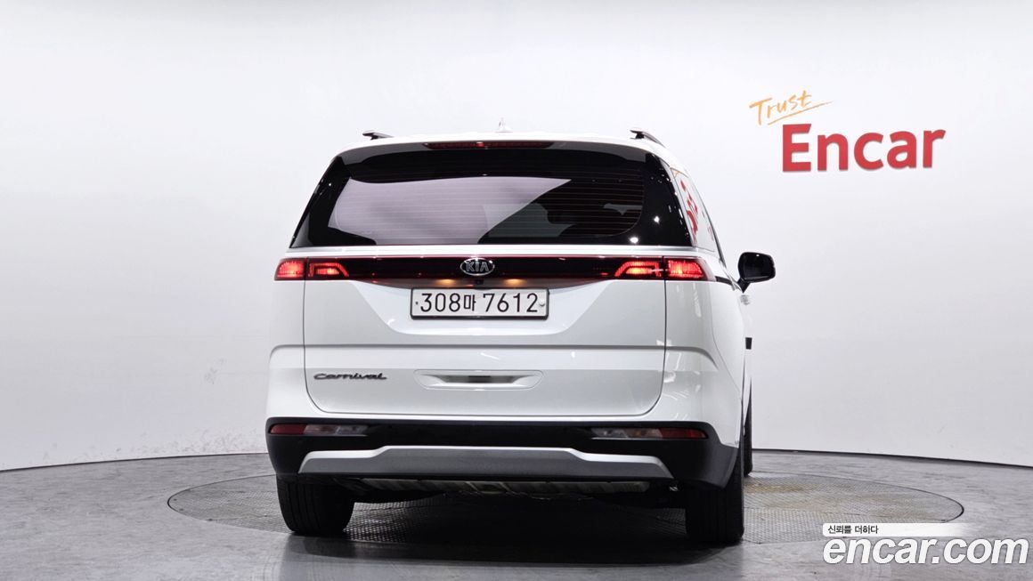 Kia Canival 2021