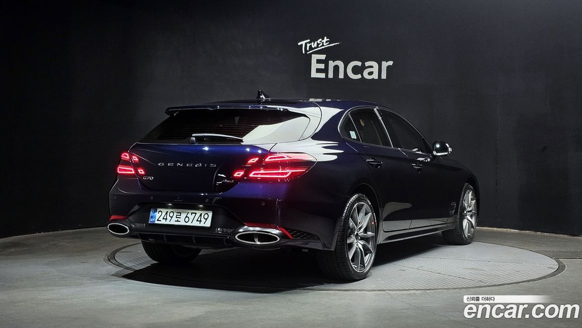 Genesis G70 2025
