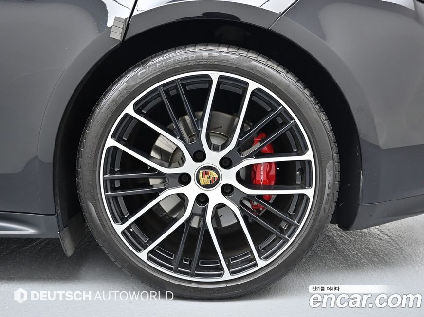 Porsche Panamera 2022