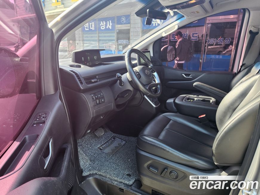 Hyundai Staria 2022