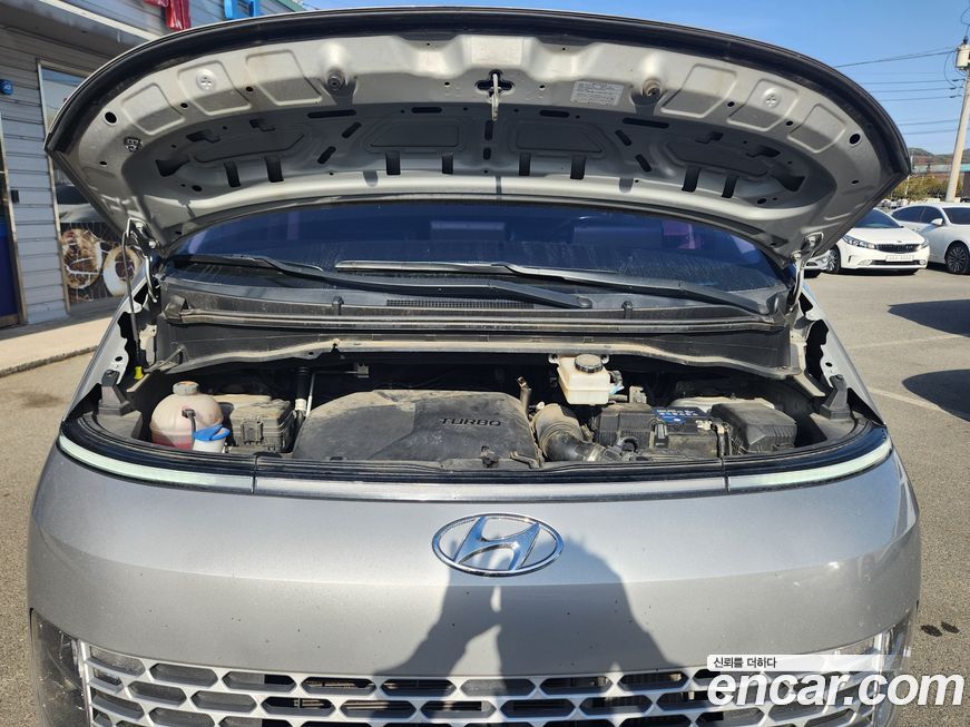 Hyundai Staria 2022