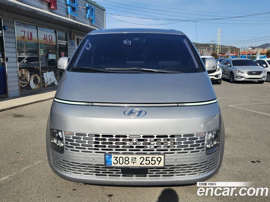 Hyundai Staria 2022
