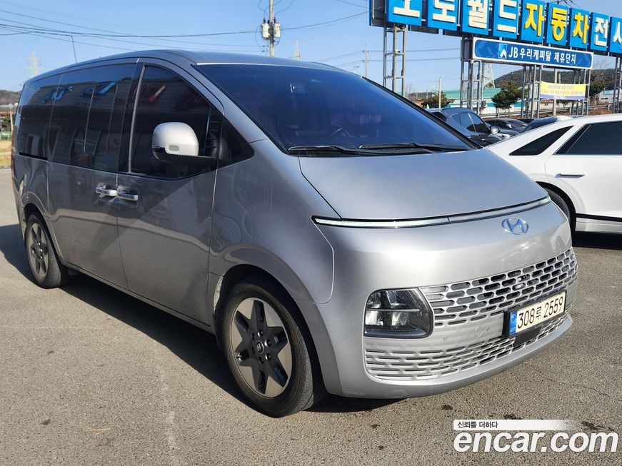 Hyundai Staria 2022