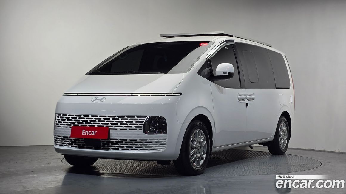 Hyundai Staria 2025