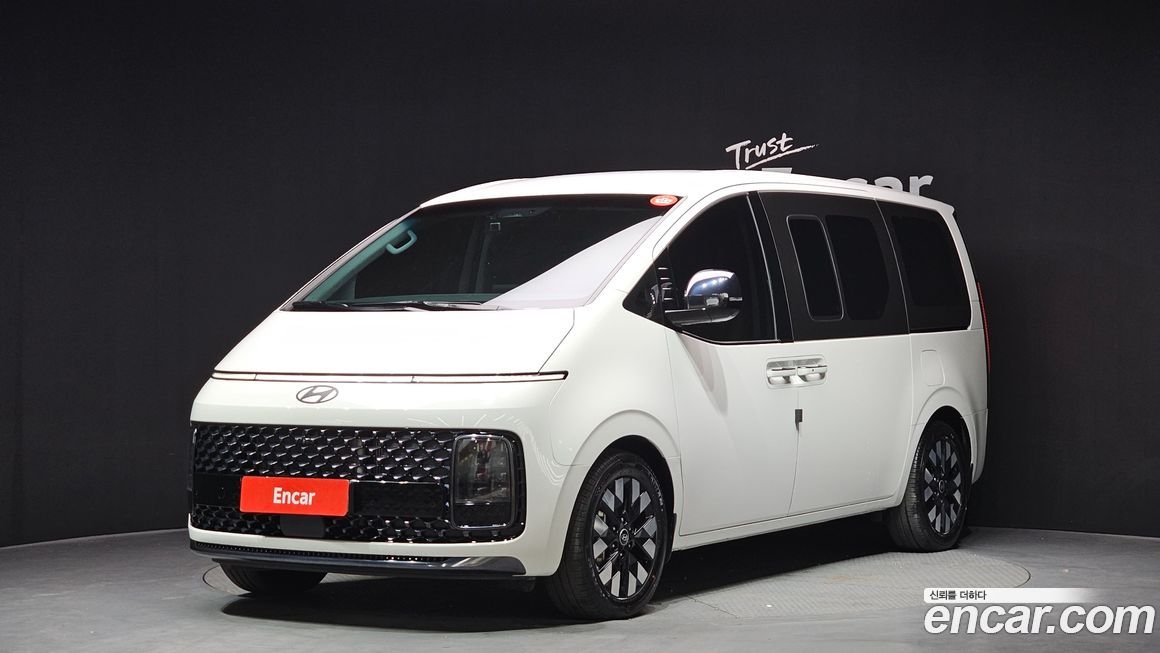 Hyundai Staria 2025