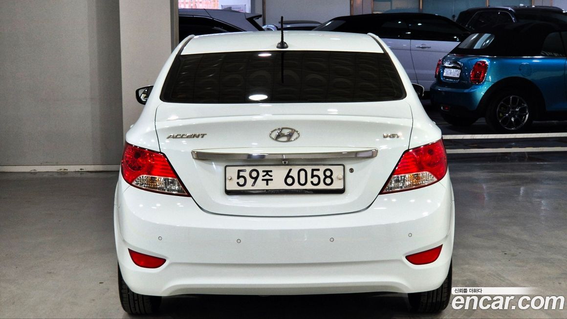 Hyundai Accent 2012