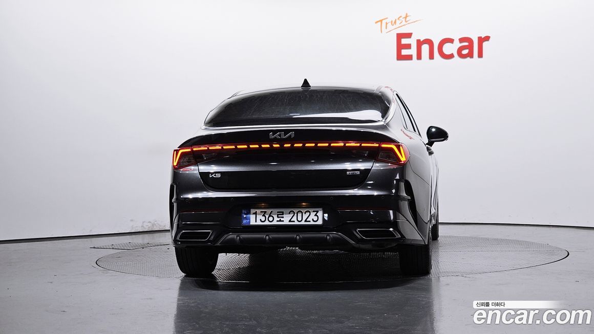 Kia K5 2023
