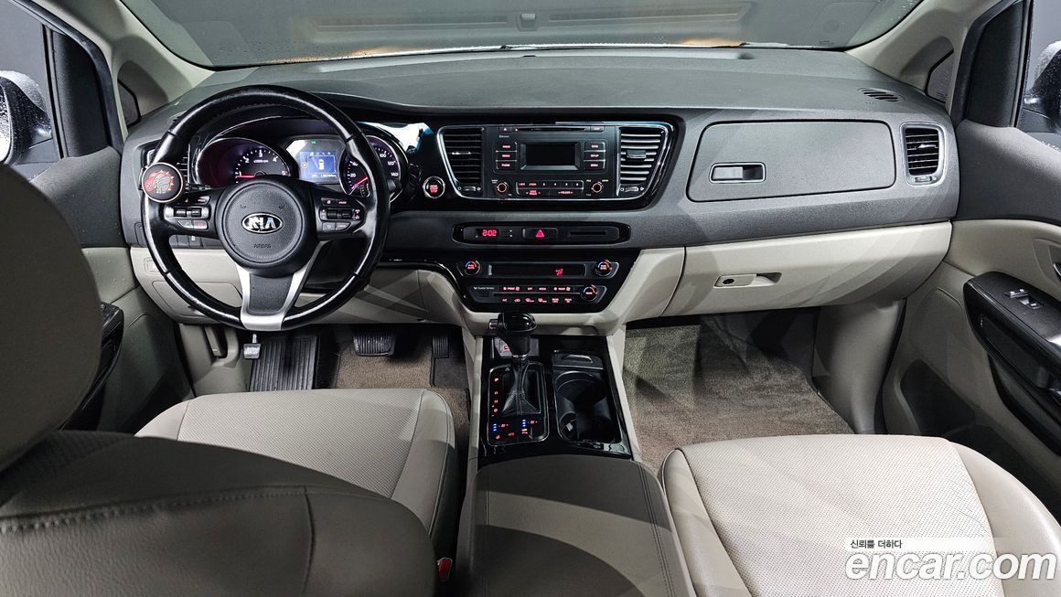 Kia Canival 2016