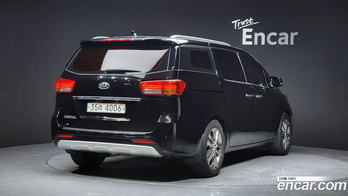 Kia Canival 2016