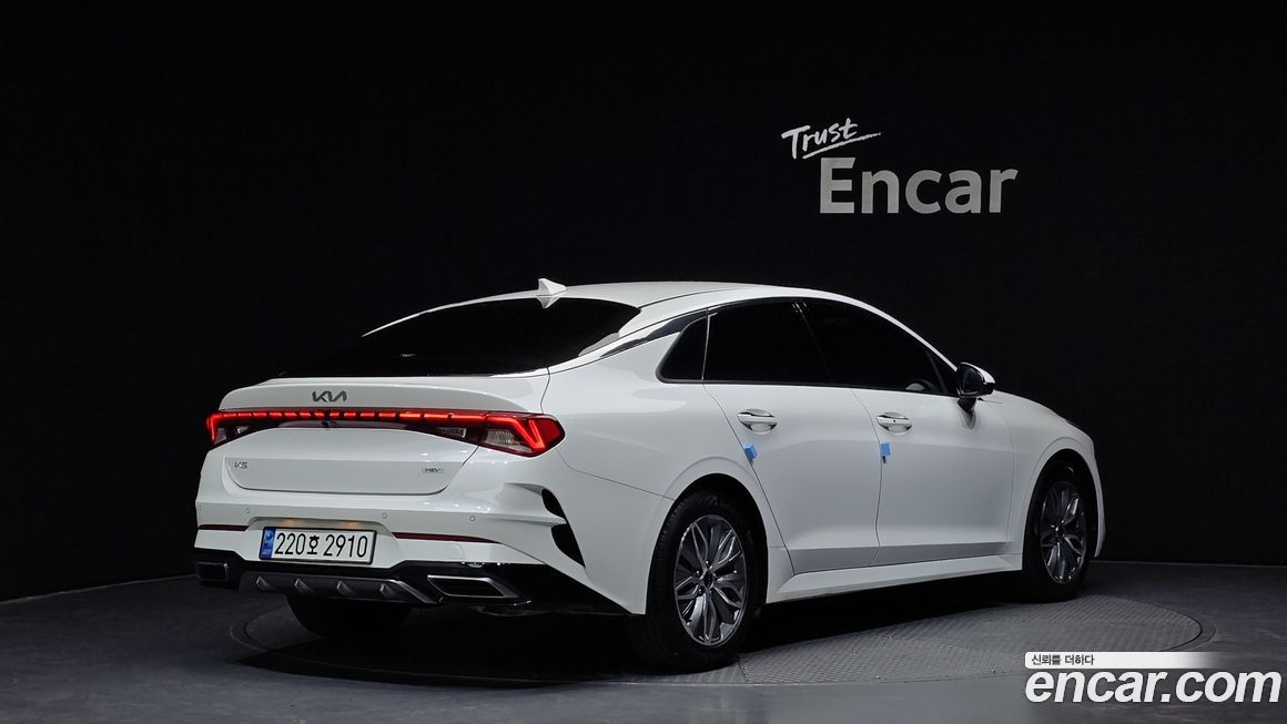 Kia K5 2023