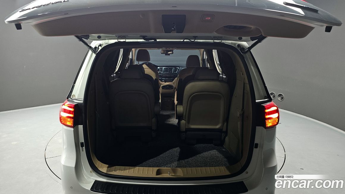 Kia Canival 2019