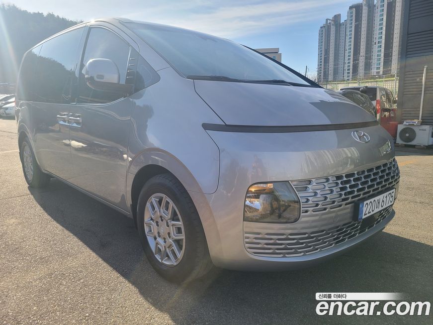 Hyundai Staria 2022
