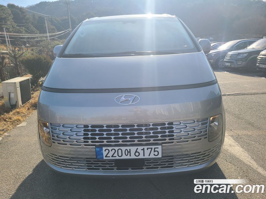 Hyundai Staria 2022