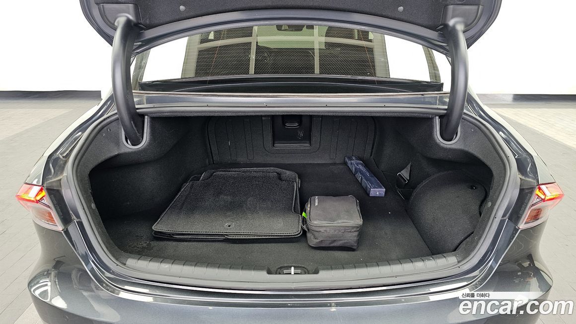 Hyundai Grandeur 2021