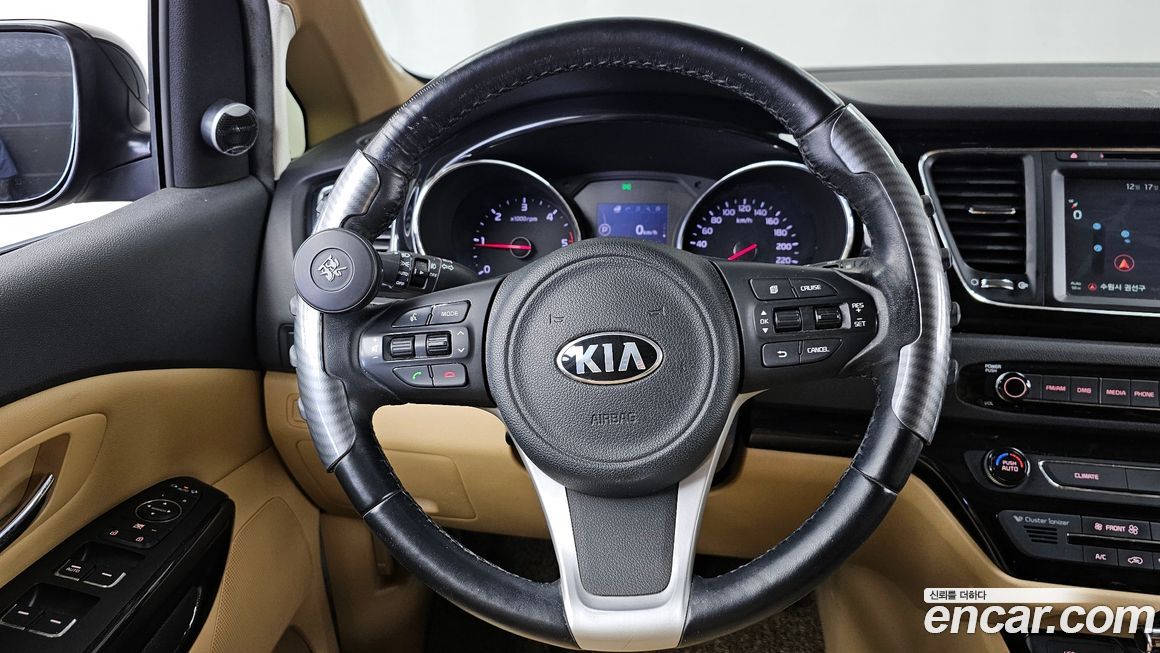 Kia Canival 2016