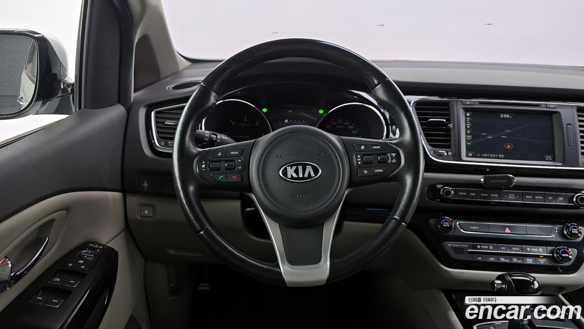 Kia Canival 2016