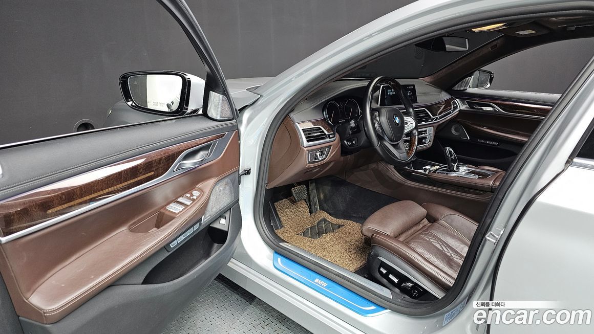 BMW 7-Series 2016