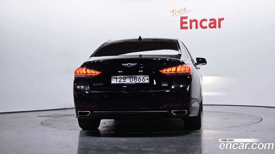 Hyundai Genesis 2016