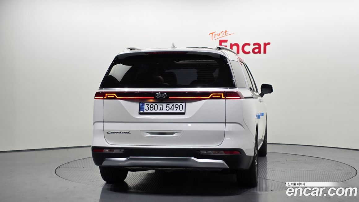 Kia Canival 2021