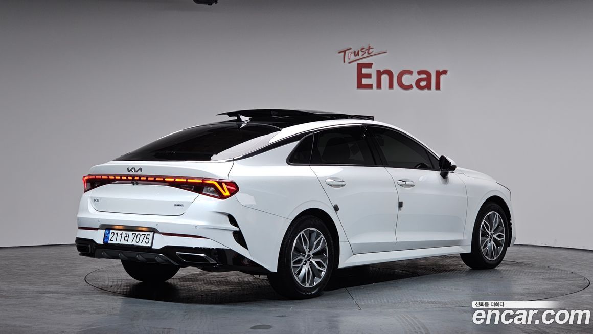Kia K5 2023