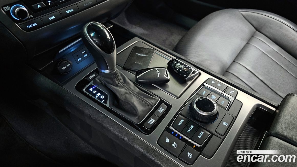 Hyundai Genesis 2016