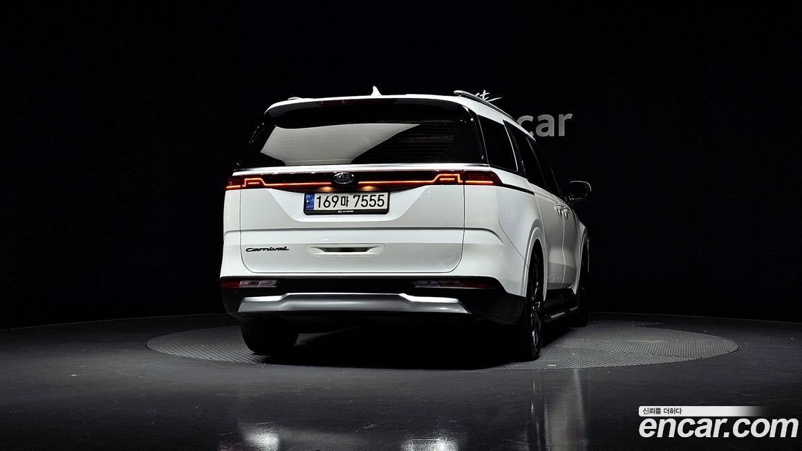Kia Canival 2021
