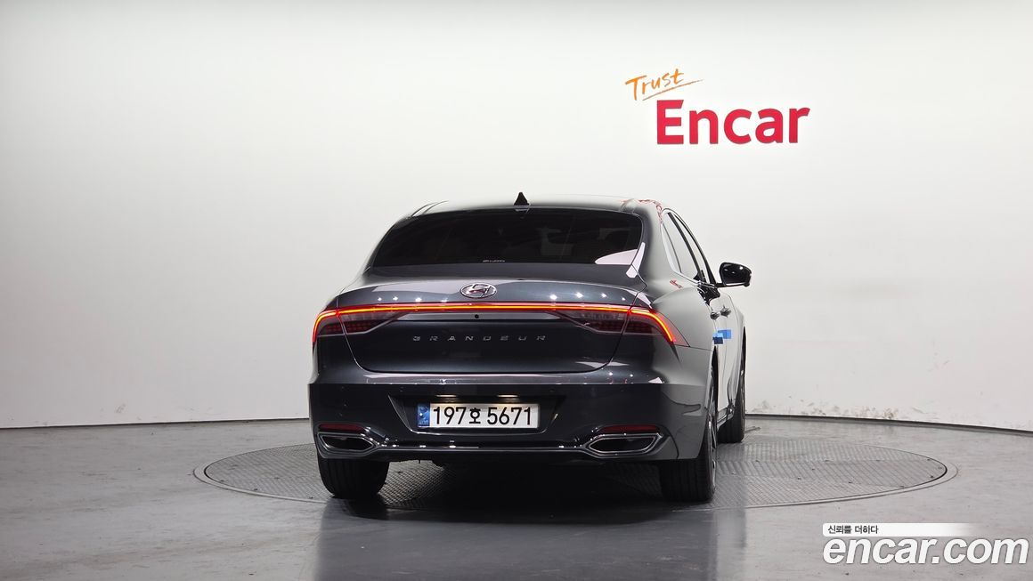 Hyundai Grandeur 2022