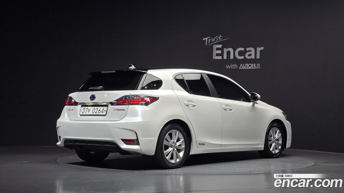 Lexus CT200h 2016