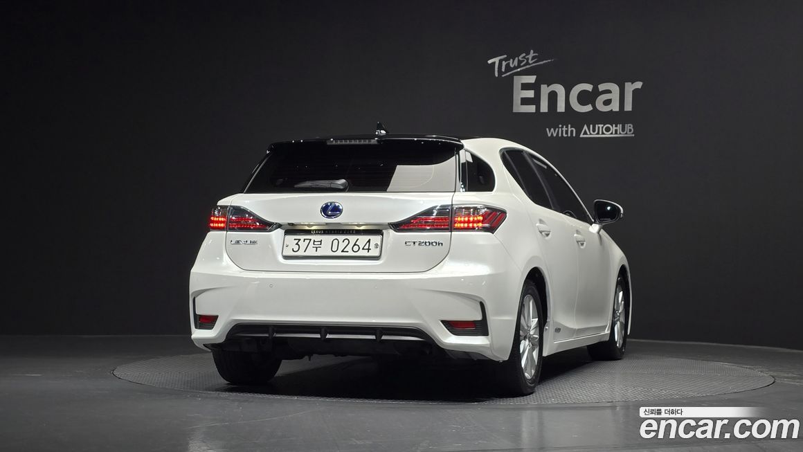Lexus CT200h 2016
