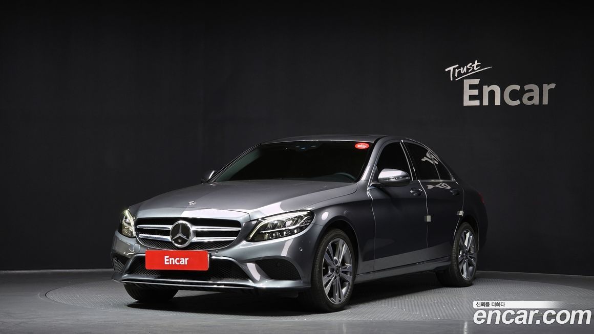 Mercedes-Benz C-Class 2021