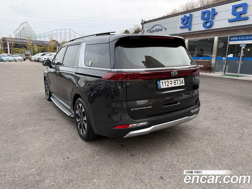 Kia Canival 2021