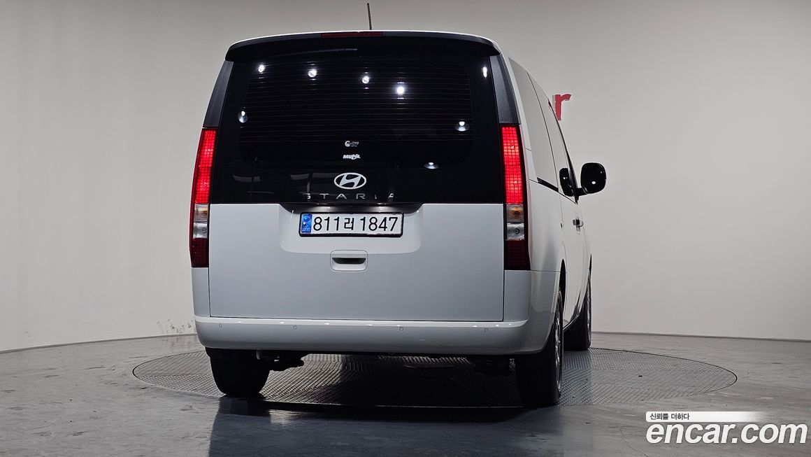 Hyundai Staria 2025